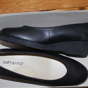 Woman's Shoe, Soft Spot Black wedge